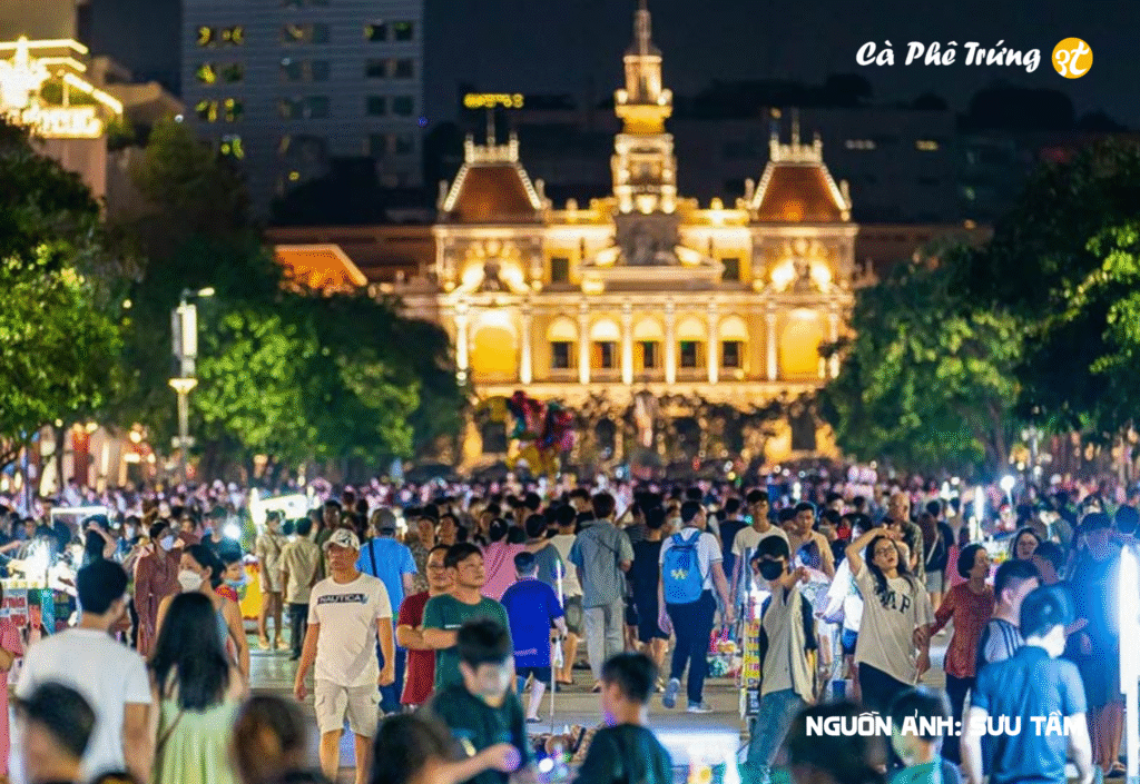 Không khí sôi động chuẩn bị cho mùa Trung Thu tại phố đi bộ Nguyễn Huệ