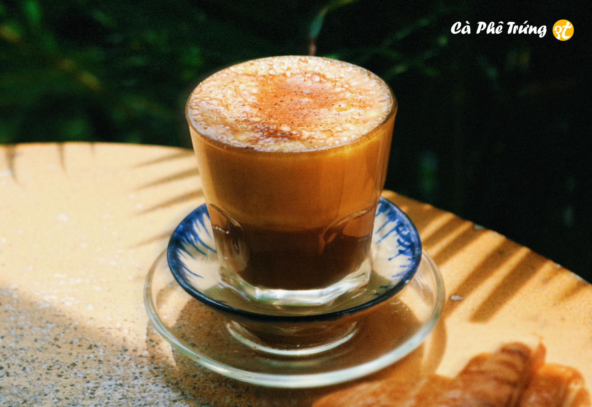 Cà phê trứng, nghệ thuật chậm rãi và tinh tế giữa cuộc sống gấp gáp