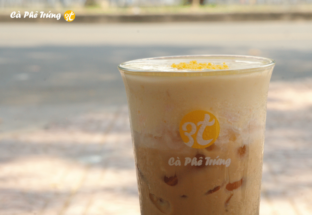 Cà phê trứng đá – phiên bản mát lạnh, phá cách nhưng vẫn giữ hồn vị gốc