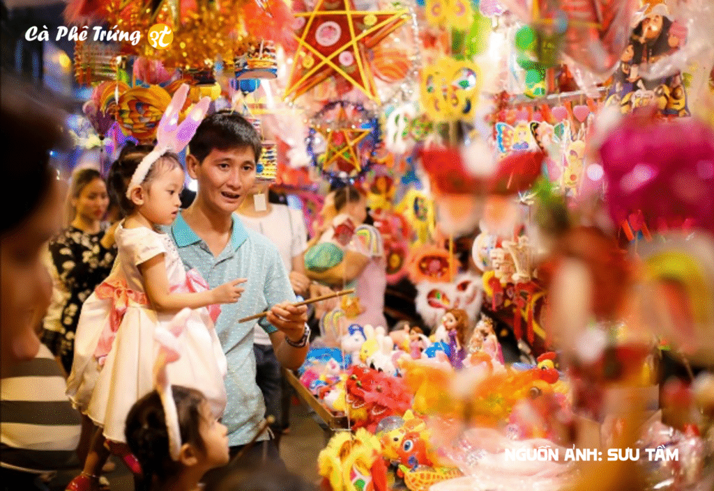 Trẻ em và gia đình check-in Trung Thu hiện đại