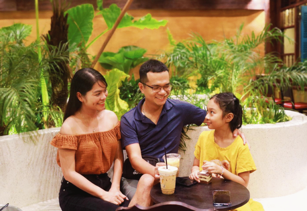 Đôi khi, món quà lớn nhất là sự hiện diện trọn vẹn của bạn