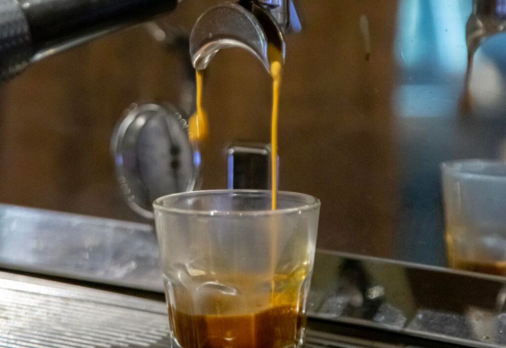 Cà phê ngon nhất khi được thưởng thức đúng thời điểm và đúng cách.