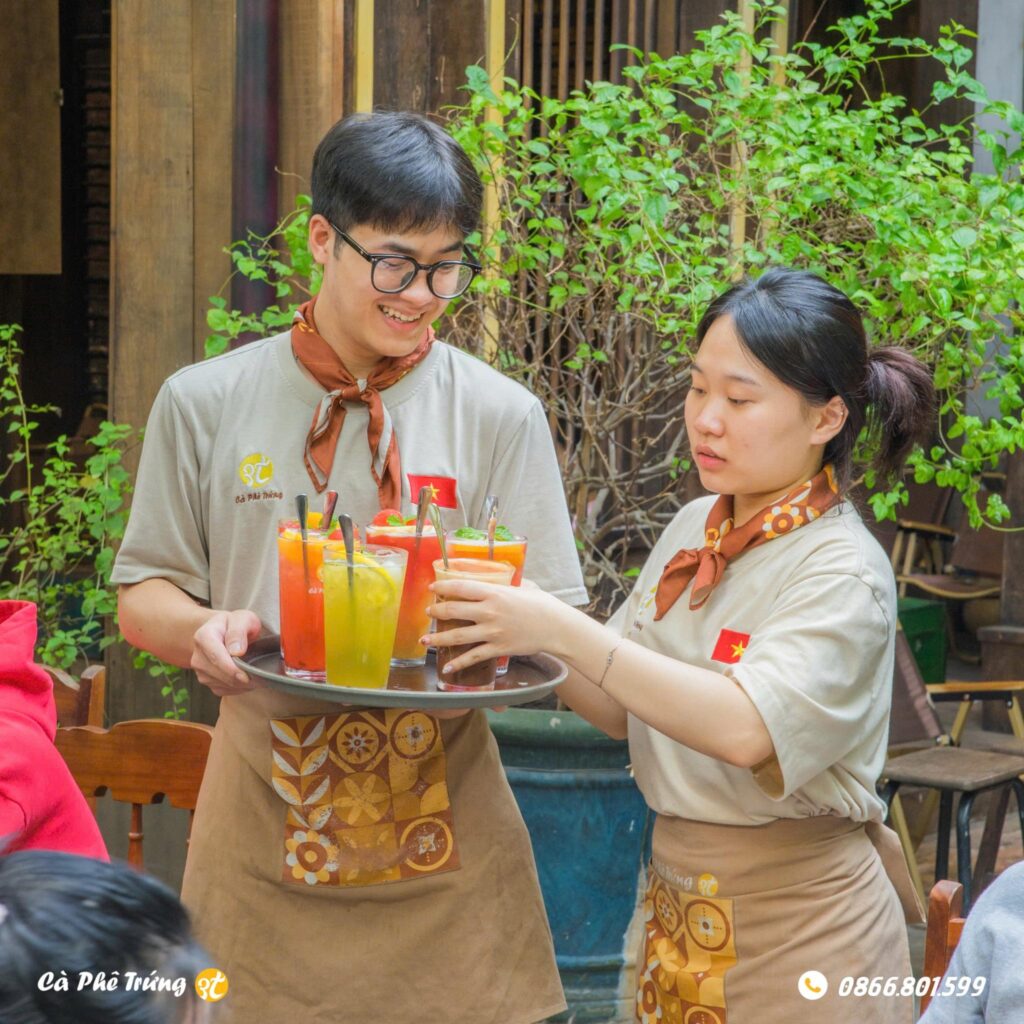 thuong-thuc-ca-phe-trung-3t-vi-giac-hoa-quyen-khong-quan (4)